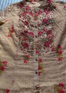 Floral Embroidered Kurta