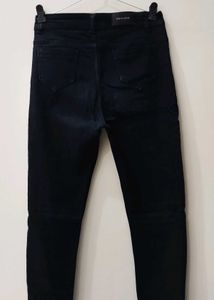 Black Skinny Stretchable Jeans – Waist Size 32