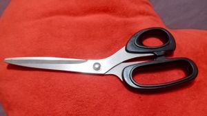 Scissor