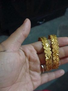 Gold Leaf Bangle Set