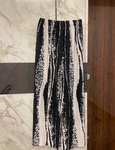 black flated trouser