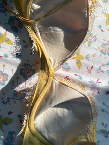Yellow Lace Bra Lasenza/ Hunkmoller