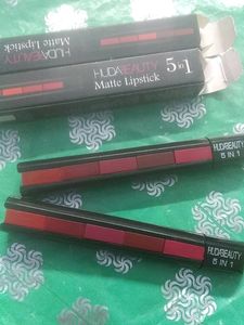 HUDA BEAUTY