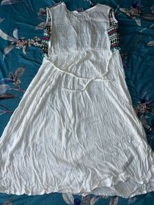 Boho Chic Sleeveless Midi Dress