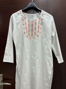 White Embroidered Kurta