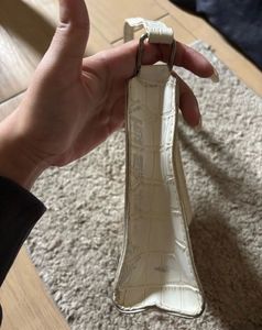 Chic White Croc Shoulder Bag