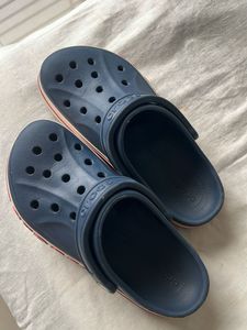 Navy Crocs Flip Flops fits perfect for uk 6