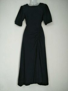 Elegant Black Gathered Waist Midi Dress