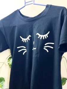 PRINTED TSHIRT - WOMEN IN BLACK