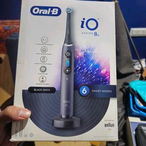 Oral-B Io8 Electric Toothbrush, 6 Smart Modes