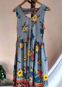 Max Cares Floral Dress, M Size