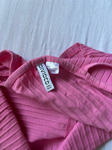 H&amp;M Crop Top