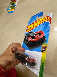 Hot Wheels Bugatti Bolide &amp; Mazda 787B Set