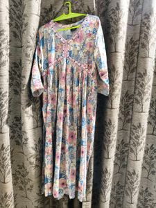 Floral Print kurti with embroidery