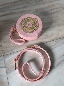 SALE🎅🎄🆕 IMPORTED ROUND SLING BAG