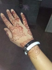 Bracelet Black And White Girls Modern Wear