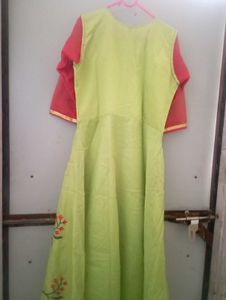 Beautiful Combination Of Green And Red Long Kurti
