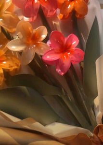 Trendy Flower Claw Clips Boquet