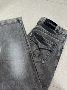 CALVIN KLEIN