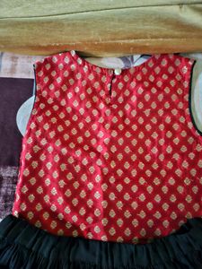 Traditional Top And Skirt Set For Girls