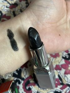 Premium Lipstick Black