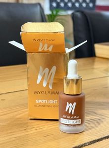MyGlamm Illuminating Liquid Sunkissed 13gm