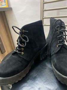 Black Womens/girls boots
