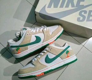 NIKE SB DUNK LOW JARRITOS