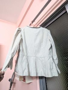 🩶🤎KOREAN AESTHETIC BLAZER WITH POCKETS 🤍🤎