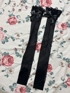 Bow Black Stockings
