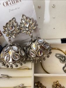 Oralia Jhumka