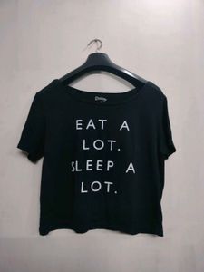 Trendy Black Crop Top🖤