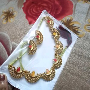 Necklace & Earring Set