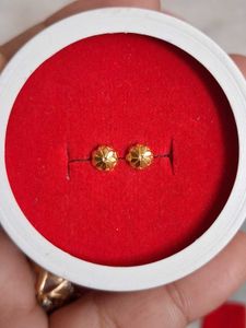 Gold Flower Stud Earrings