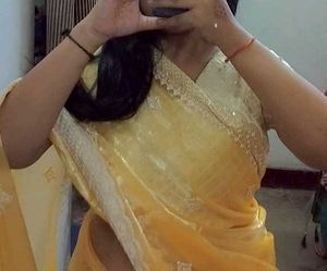 Golden Saree✨