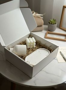 Minimal Aesthetic Gift Hamper | Tray, Vase &amp; Bubbl