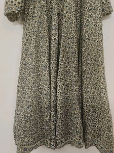 Kurta Set No Flowes Worn Only 2 Time