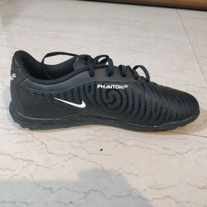 Nike Phantom Black Football Turf Boots UK 6