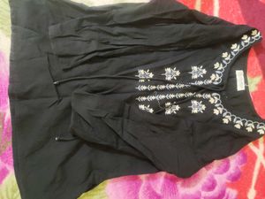 Embroidered Tunic Top