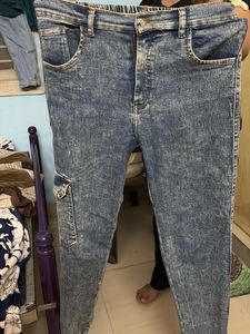 Cargo Jeans - Stylish and Durable