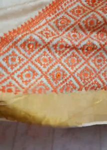 Hand Embroidered Beautiful Gachi Tussar Silk Saree