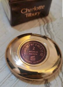 Charlotte tilbury Flawless Airbrush Compact.