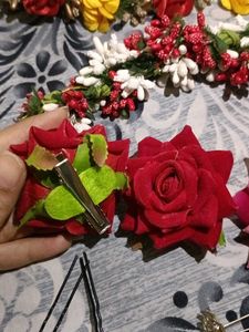 Floral Hair Accessories Set