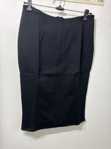 Chic Black Skirt