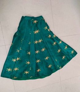 Girls Crop Top Lengha And Dupatta Set