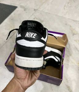 NIKE PANDA DUNKS UK 7 (41)