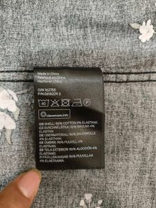 H&amp;M Men Black &amp; White Printed Cotton Shirt