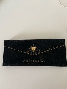 Anastasia Beverly Hills Eyeshadow Prism Palette