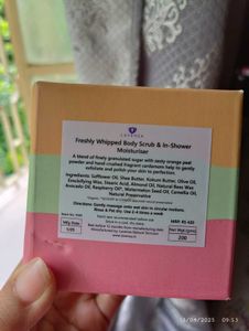 Lavenza Body Scrub Sealed Pack