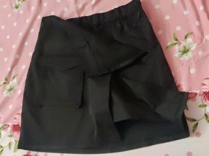 Shein Size 34 Black Colour Skirt